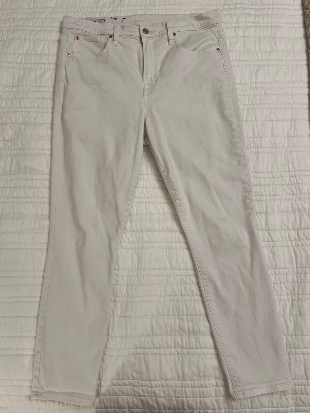 GAP Skinny Jeans in Off-White